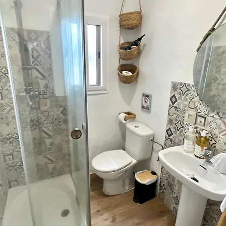 Zahora Beach Room 게스트하우스 *