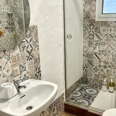Zahora Beach Room *